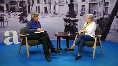 Carles Capdevila amb Miren Etxezarreta al plató del diari Ara. Carles Capdevila amb Miren Etxezarreta al plató del diari Ara.