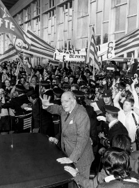 El President Josep Tarradellas, a Madrid. Foto: EFE.