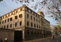 Presó Model, façana del carrer Entença. Foto: Pérez López. Font: Wikipèdia.