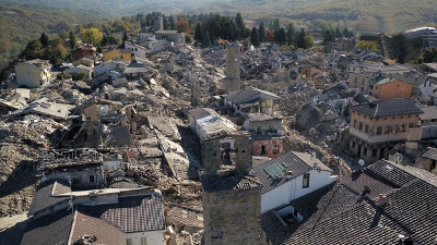 Foto: Vista aérea de la localidad italiana de Amatrice tras un terremoto en agosto de 2019./AP.